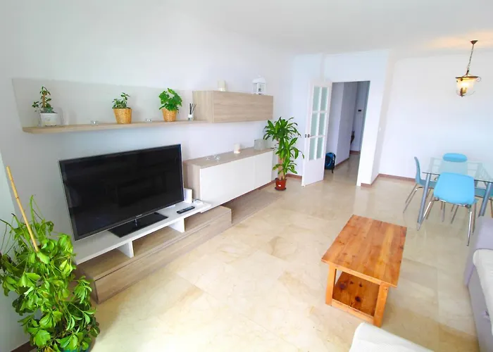 Very Lightful Apartment. Incredible Sea Views. Big Terrace, Swimming Pool. Ac. Very Close To Alicante City Center.